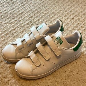 UNISEX Adidas White and Green Stan Smith Sneakers